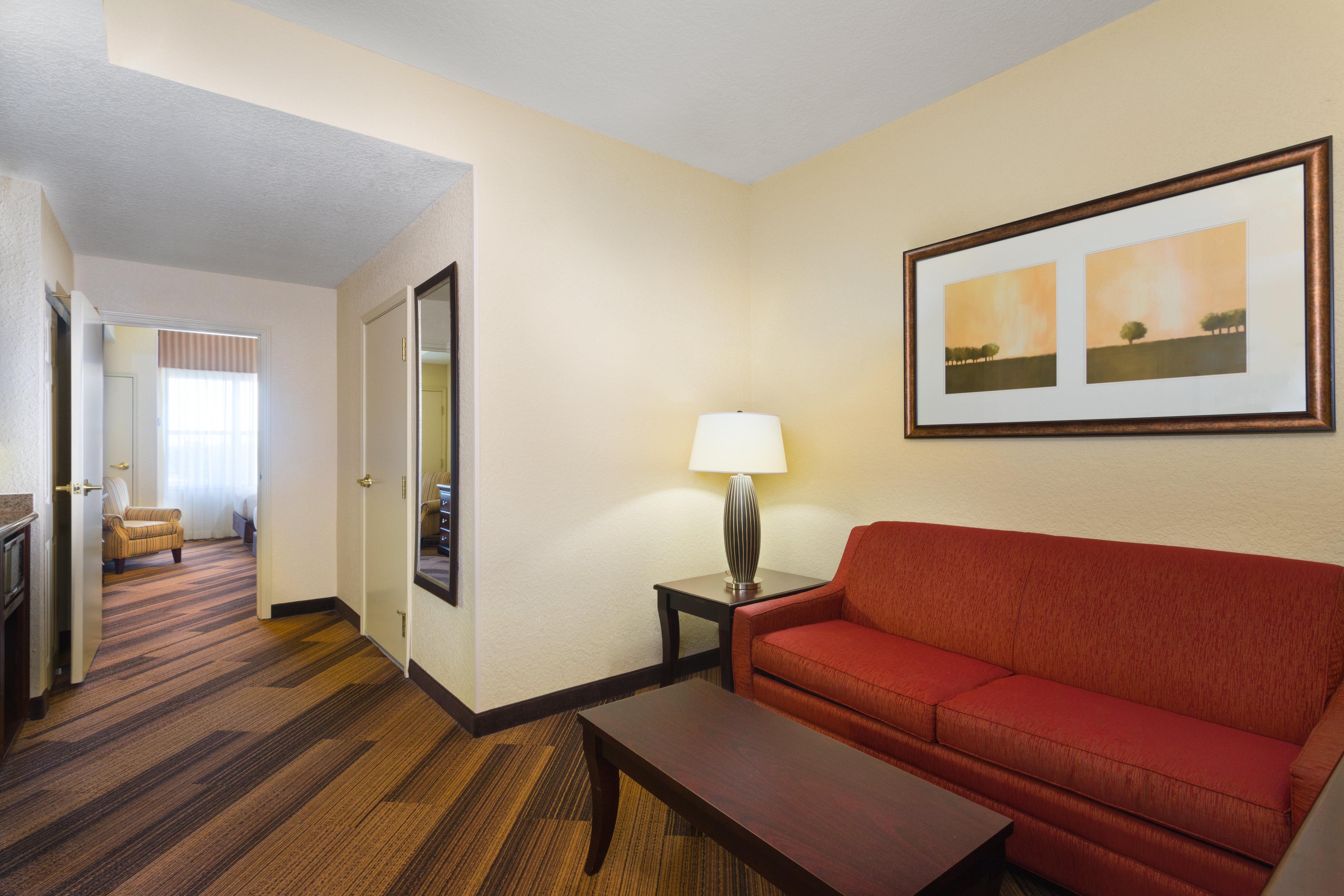 Holiday Inn Express & Suites Lakeland North I-4 By Ihg Exterior photo