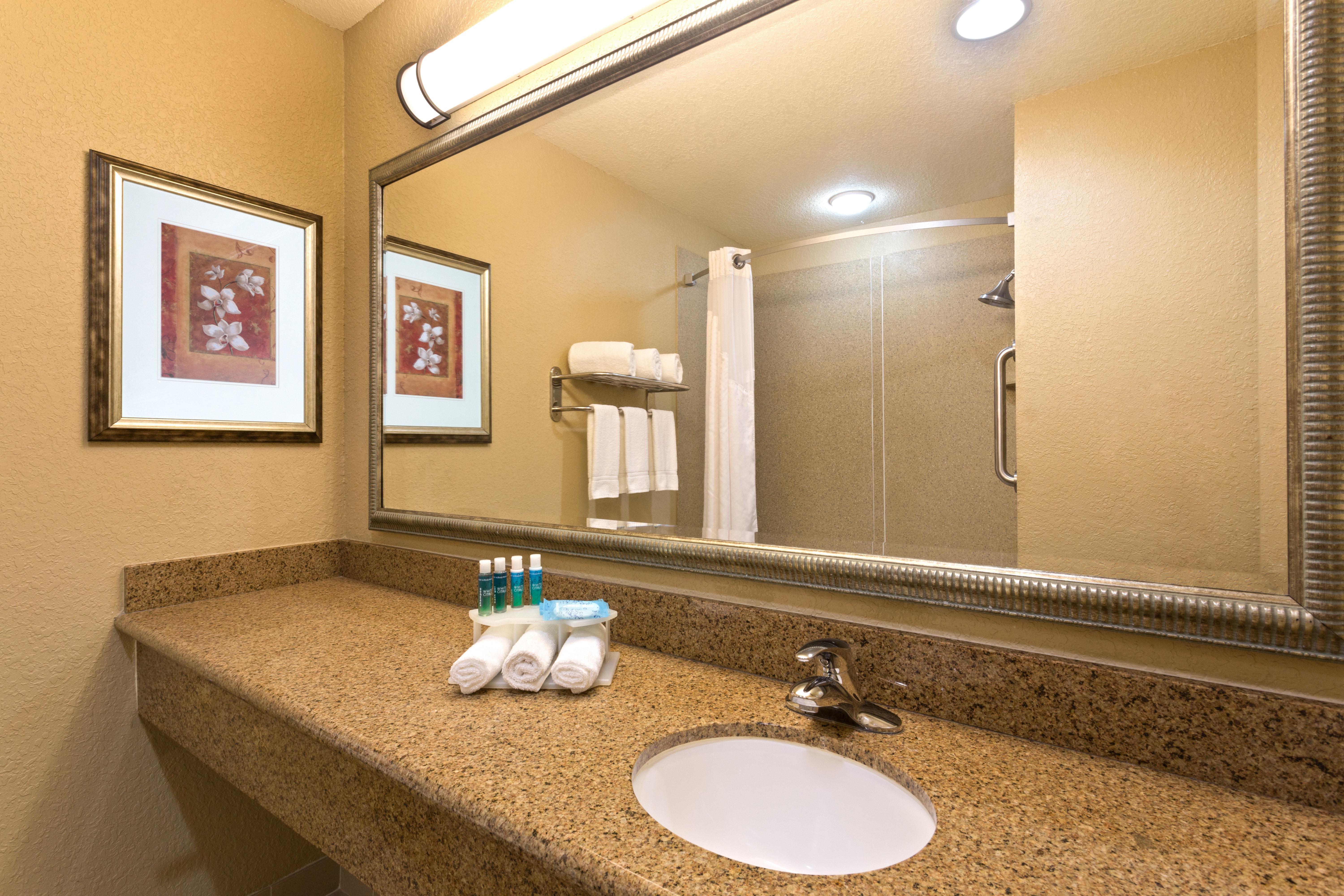 Holiday Inn Express & Suites Lakeland North I-4 By Ihg Exterior photo
